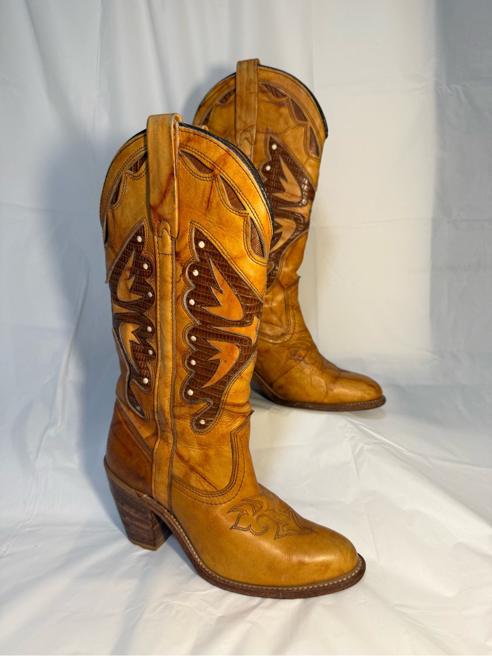 Miss Capezio Women's Two-Tone Tan Western Leather Boots
